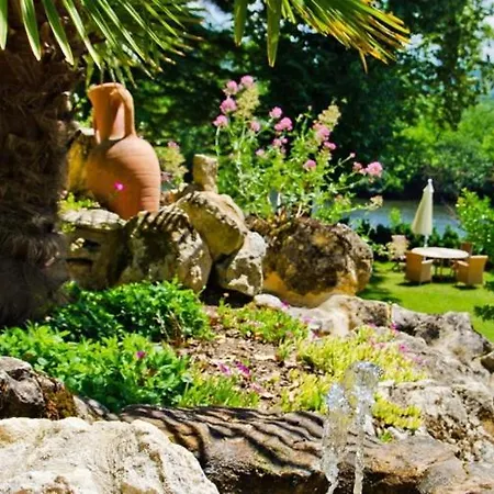Manoir De La Malartrie Couette-café Vézac